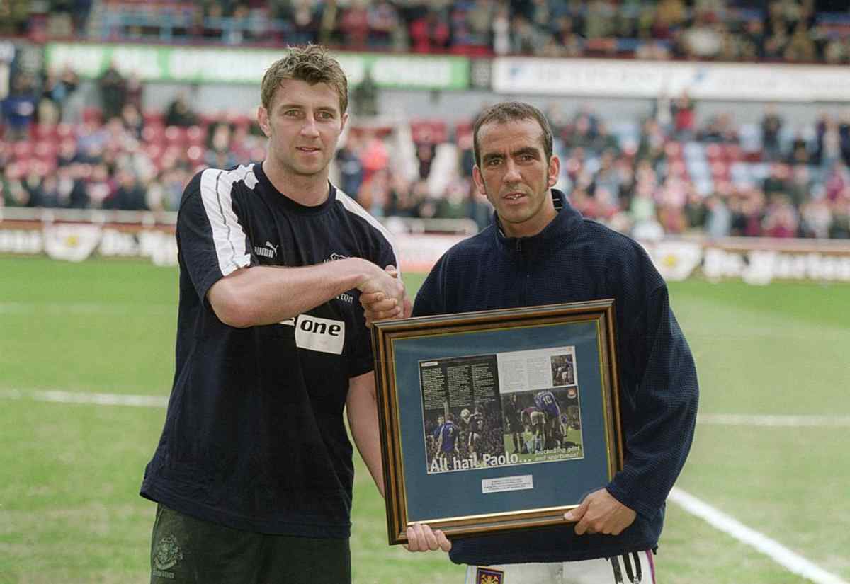 Di Canio ha ricevuto il premio Fair Play FIFA nel 2001