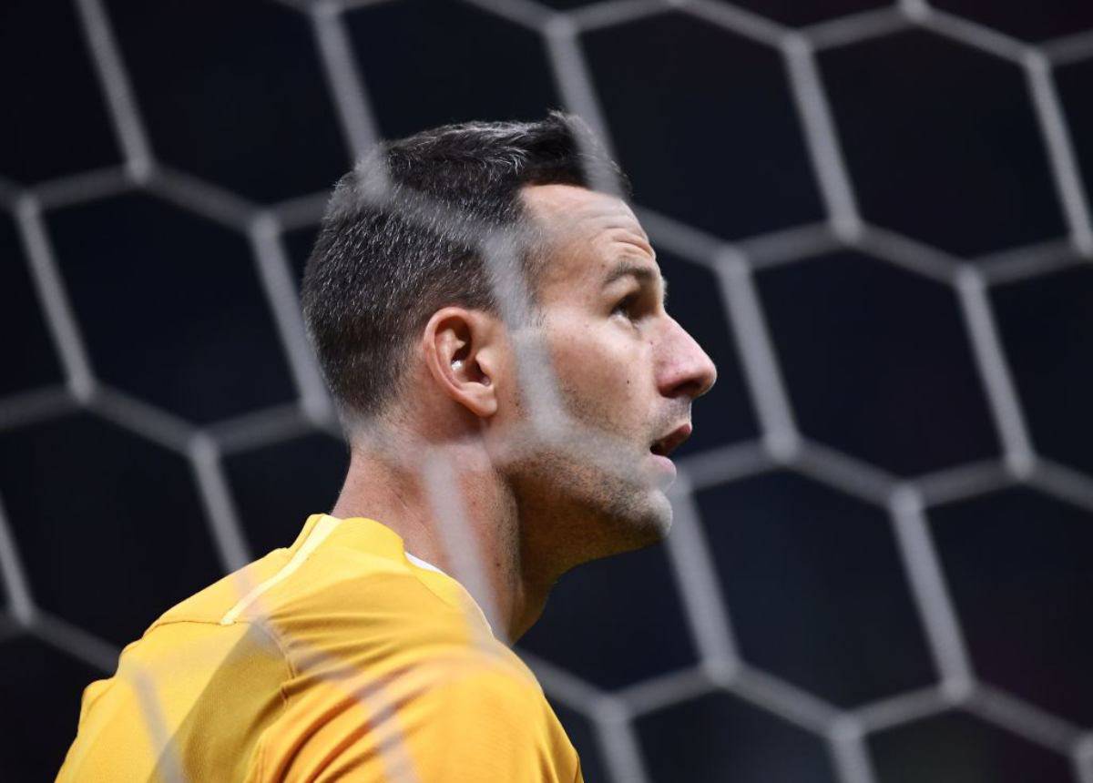 Calciomercato Inter, individuato l'erede di Handanovic: ma c'è concorrenza