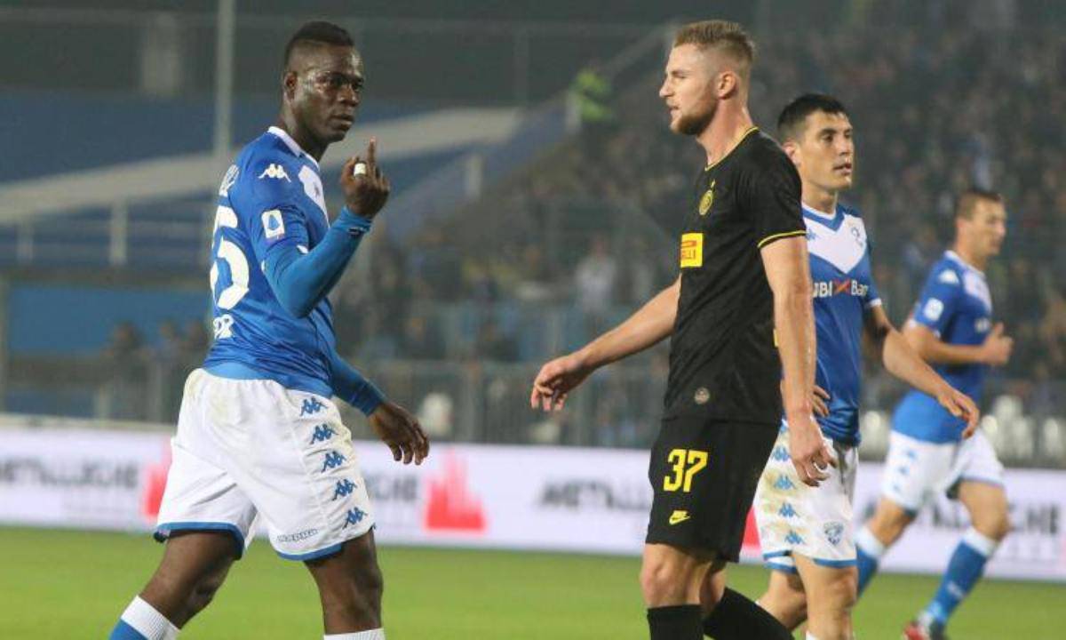 Balotelli dito medio tifosi Inter