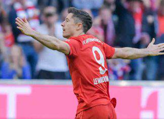 Bundesliga, Lewandowski da record: in gol da nove partite, supera Aubameyang