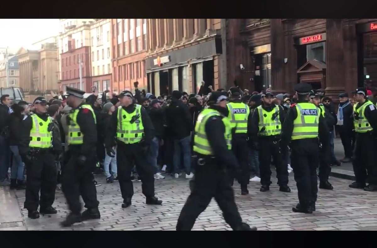 Lazio, saluti romani dei tifosi: tensione a Glasgow