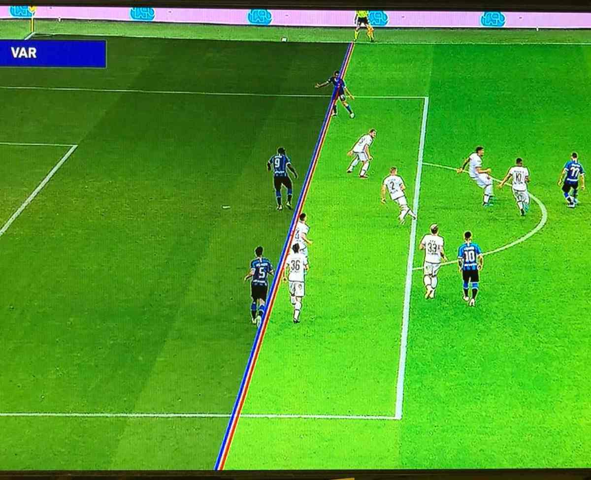 Var e fuorigioco: cambia la regola. Tutte le novità