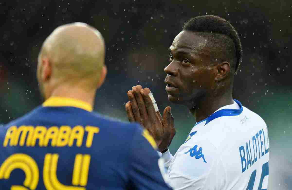 Razzismo nel calcio, un problema più grande di Verona e Balotelli: dove intervenire?