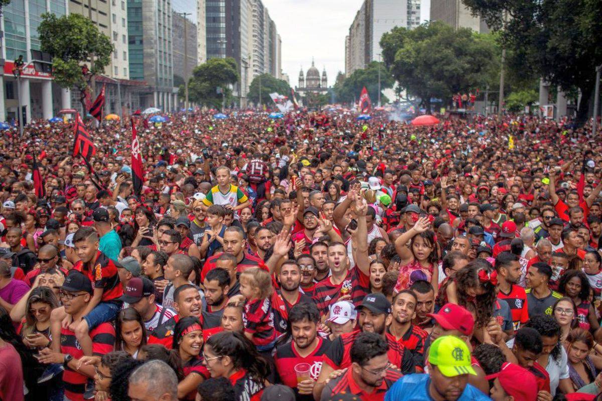 Flamengo, festeggiamenti a Rio per la Coppa Libertadores: immagini impressionanti