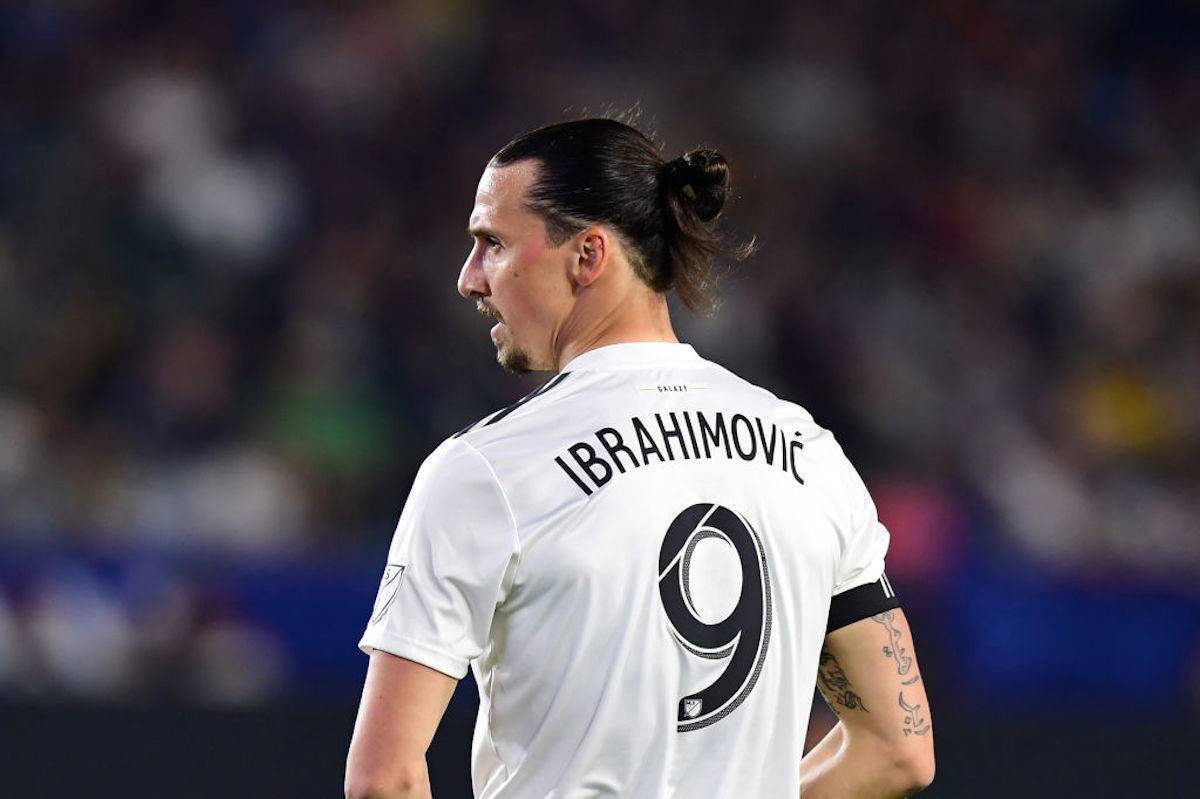 Ibrahimovic a sorpresa: annuncia la sua nuova squadra. Il club replica