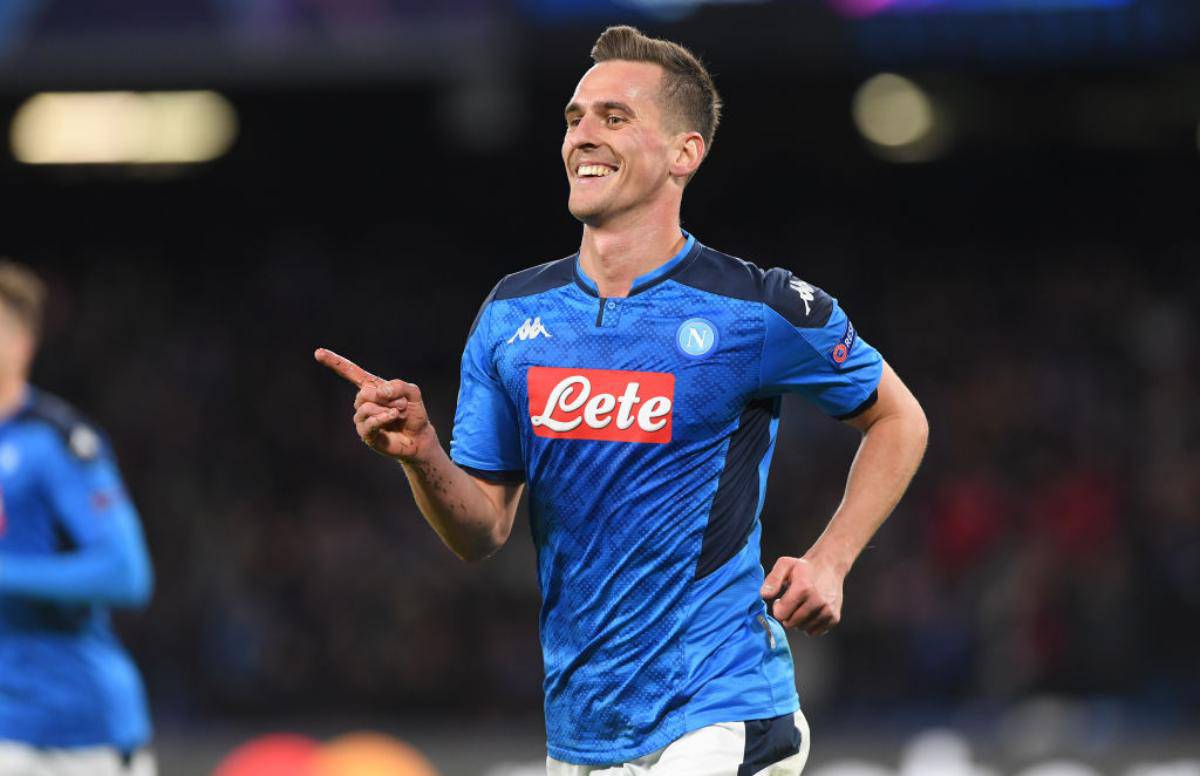 Napoli-Genk 4-0, tripletta di Milik e Mertens: azzurri agli ottavi