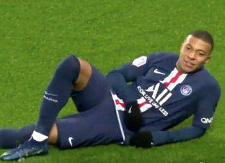Mbappè gol di tacco contro il Nantes