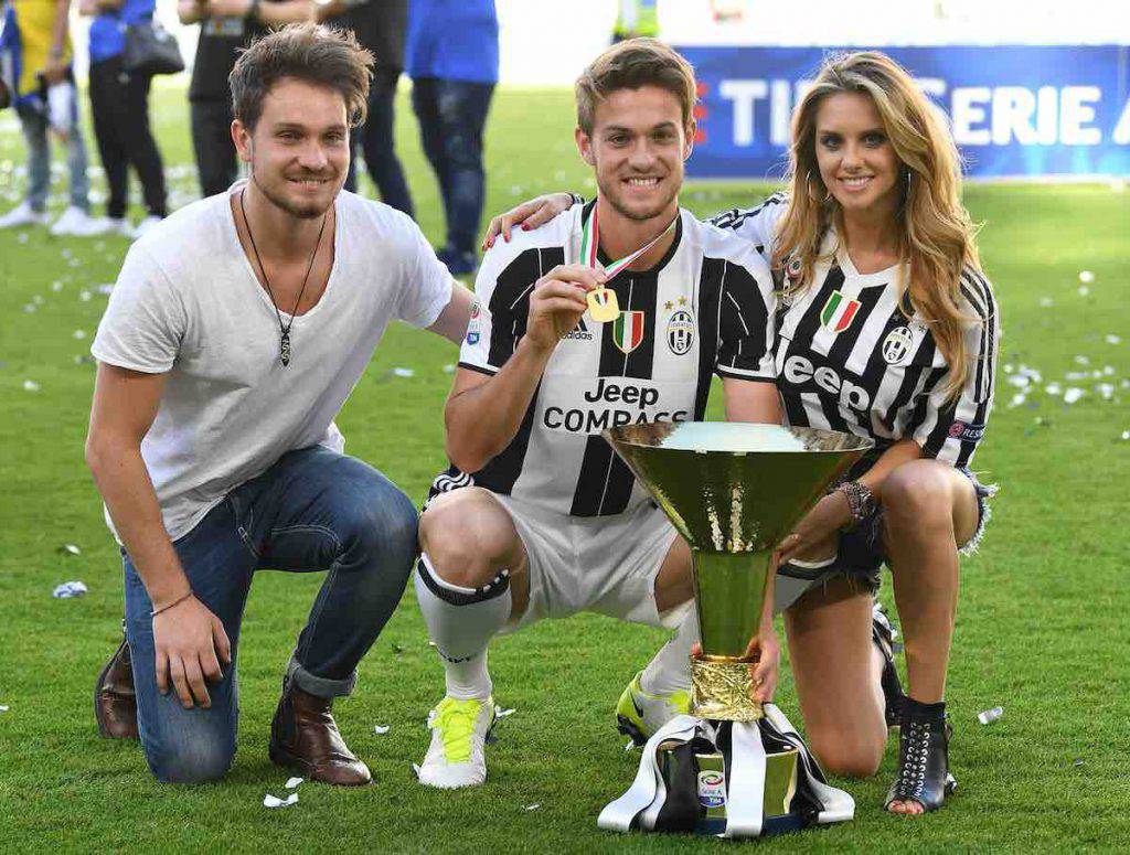 Michela Persico, lady Rugani seducente a bordo piscina (Getty Images)