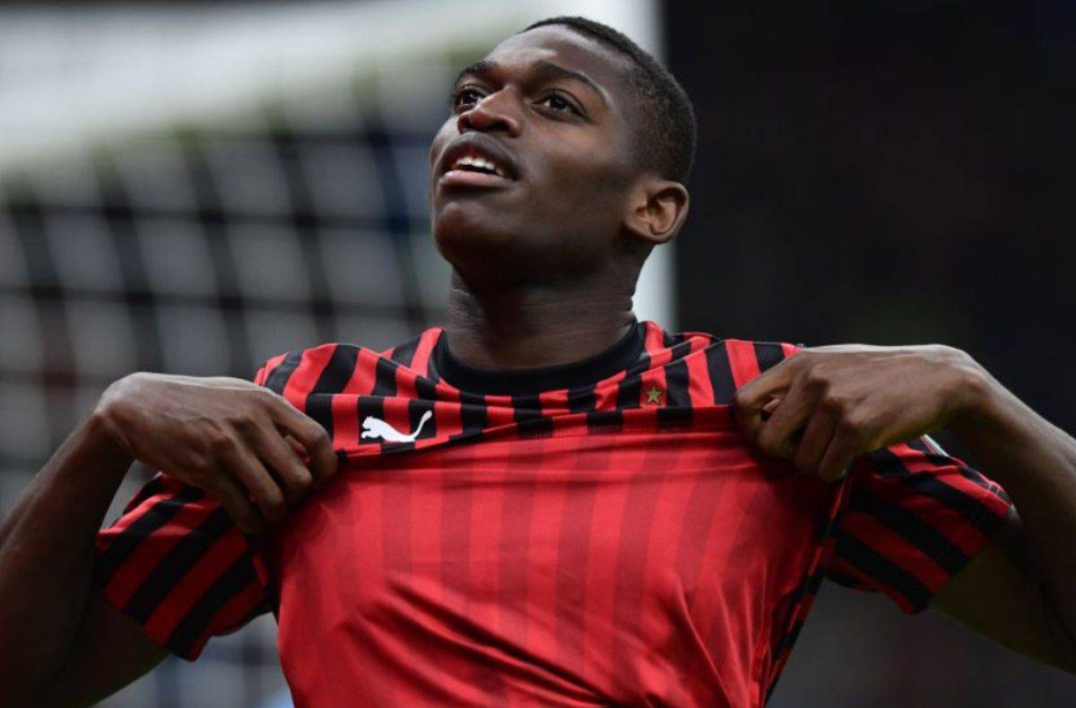 Rafael Leao fa infuriare i tifosi del Milan 