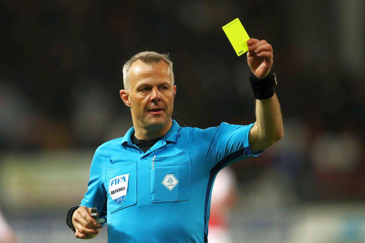 Champions League, Inter-Barcellona e Napoli-Genk: gli arbitri