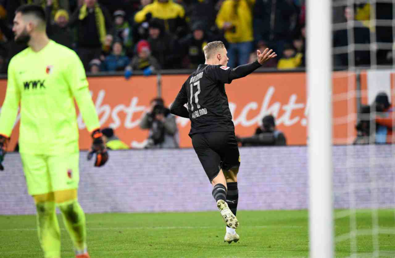 Bundesliga: Haaland mette le ali al Borussia Dortmund, tripletta in 23' all'Augsburg