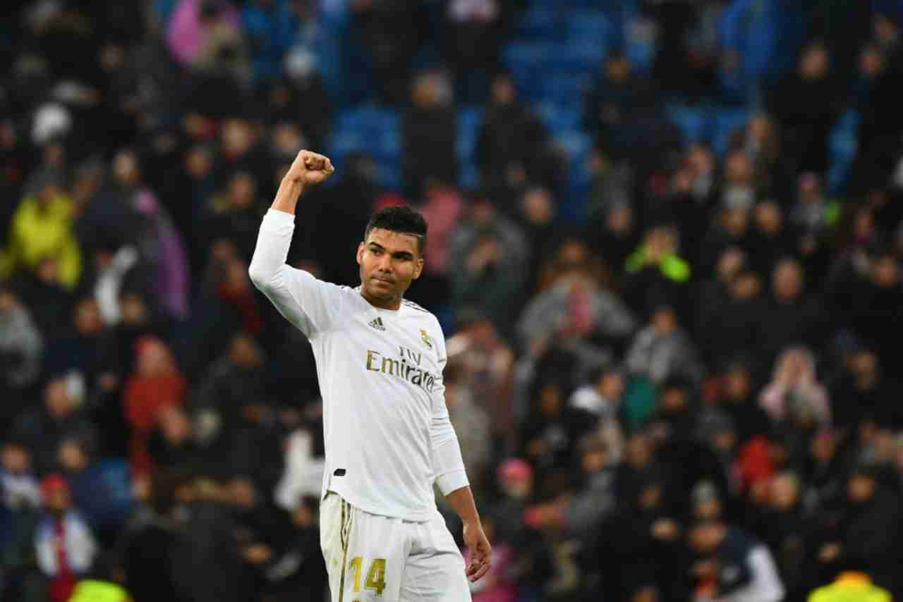 Liga: super Casemiro, il Real Madrid supera il Siviglia e resta al comando