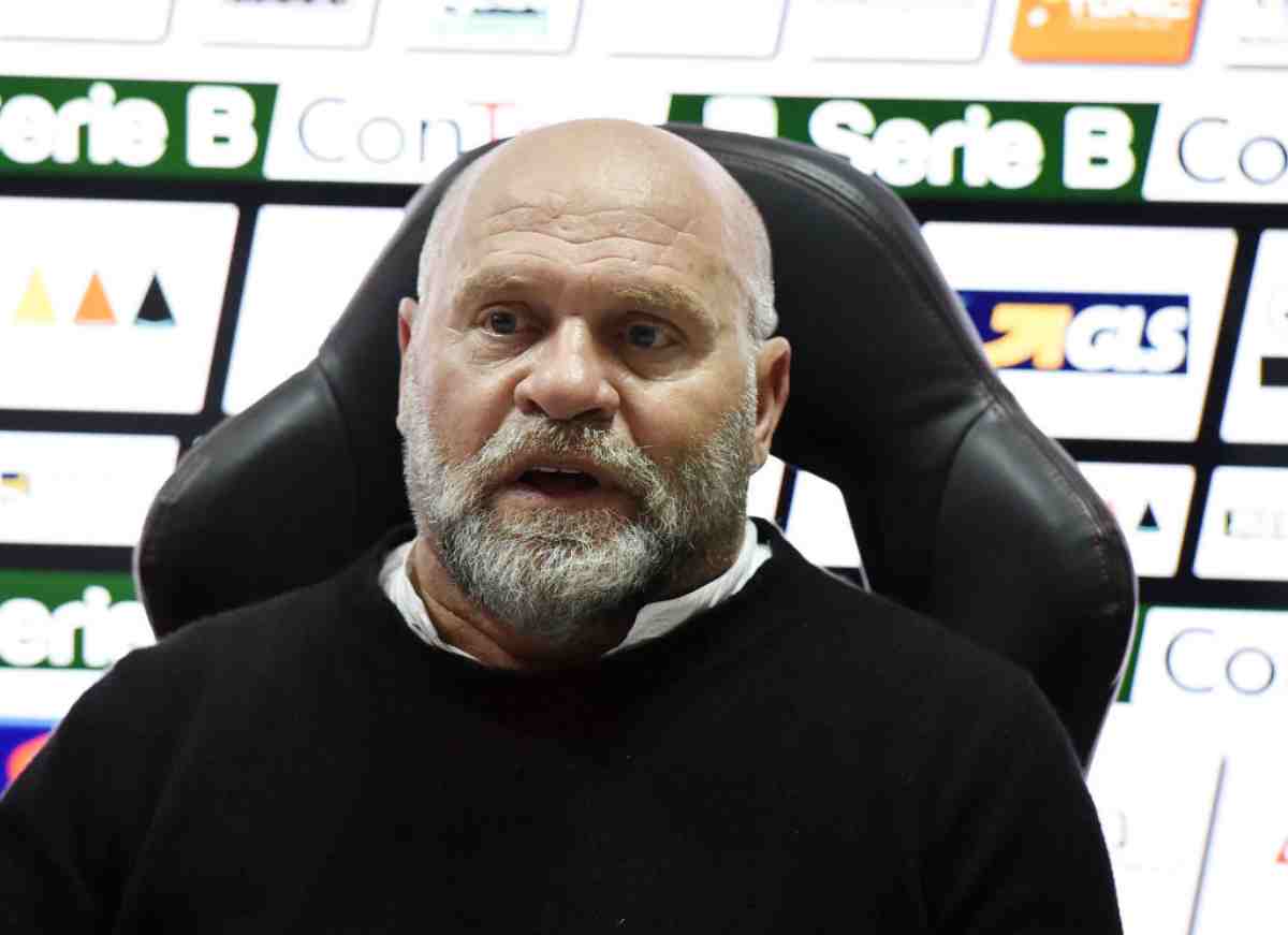 Cosmi parla di Sabatini prima di Crotone-Bologna. La risposta del dirigente emiliano