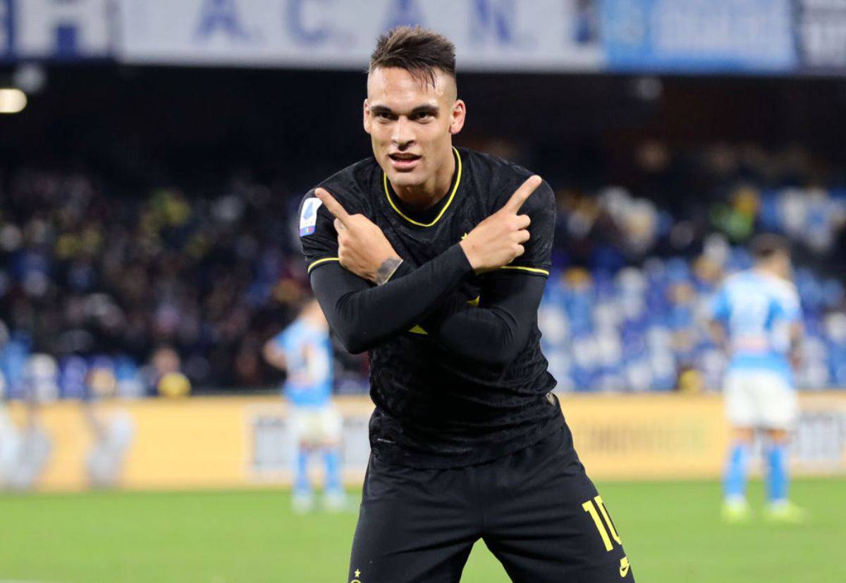 Calciomercato Inter, City e United puntano a Lautaro Martinez 