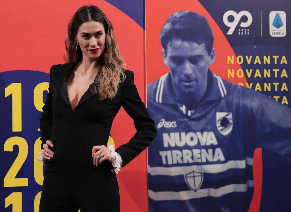 Melissa Satta a Milano incanta i followers