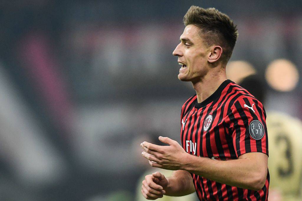 Krzysztof Piatek offerte dalla Premier League 