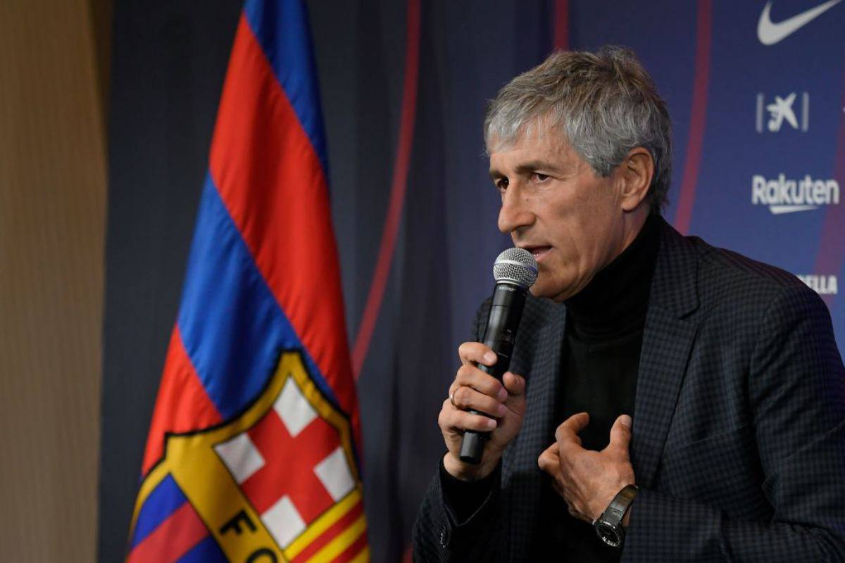 Quique Setien vonferenza stampa con il Barcellona 