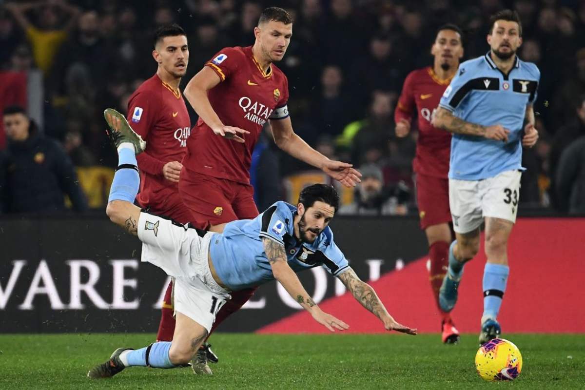 Roma-Lazio 1-1: Dzeko illude, Acerbi pareggia. I giallorossi sprecano tanto