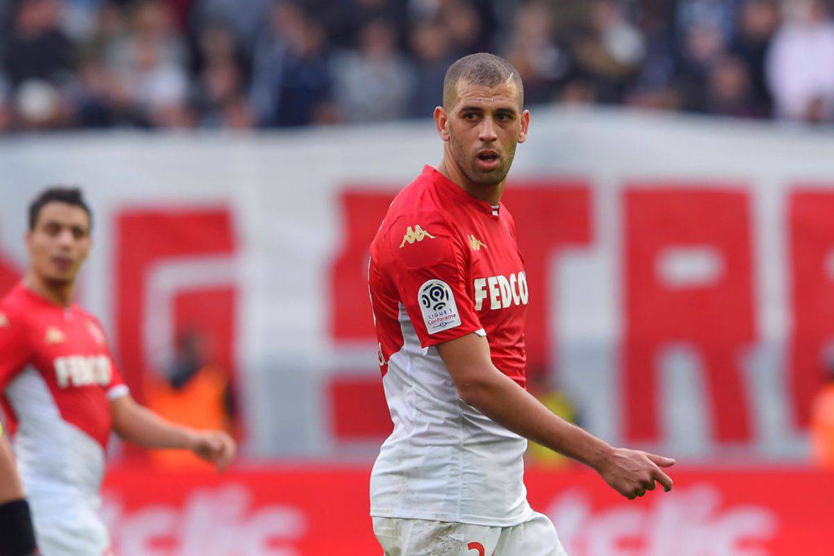 Calciomercato Inter, Slimani: sull'attaccante irrompono Man United e Tottenham. Le ultime