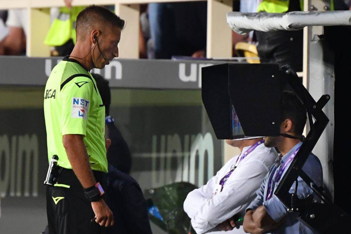 Var e Fuorigioco, l'Ifab chiarisce: "Nessuna novità, offside anche di un centimetro"