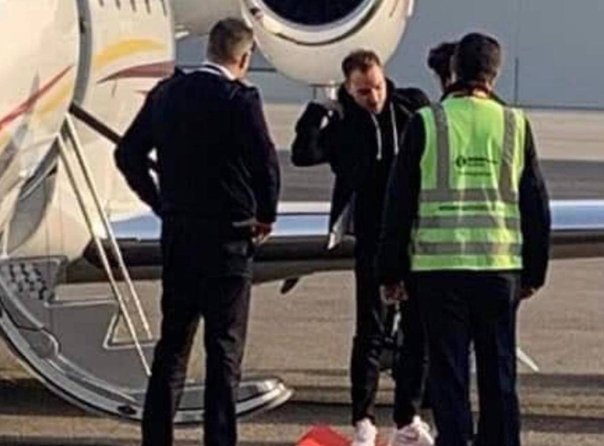 Inter, Eriksen atterrato a Milano: pronto per le visite mediche | FOTO