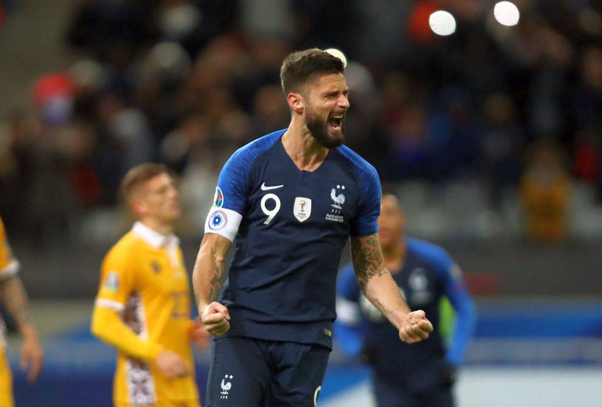 Calciomercato, Giroud: non è finita. In estate è sfida Inter-Lazio