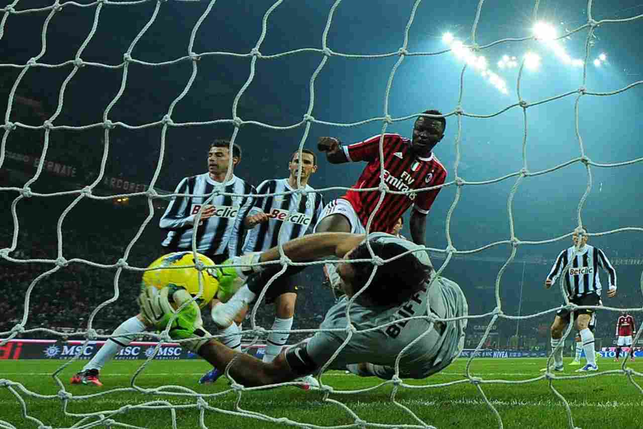 25 febbraio 2012, otto anni fa il gol di Muntari in Milan-Juve: l’episodio più discusso del decennio