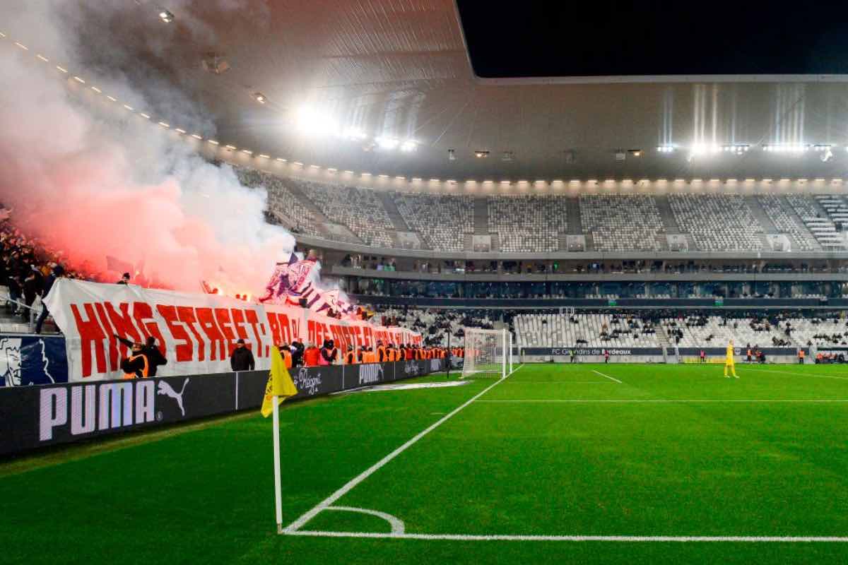 Ligue 1, tragedia in Nimes-Marsiglia: tifoso muore in tribuna