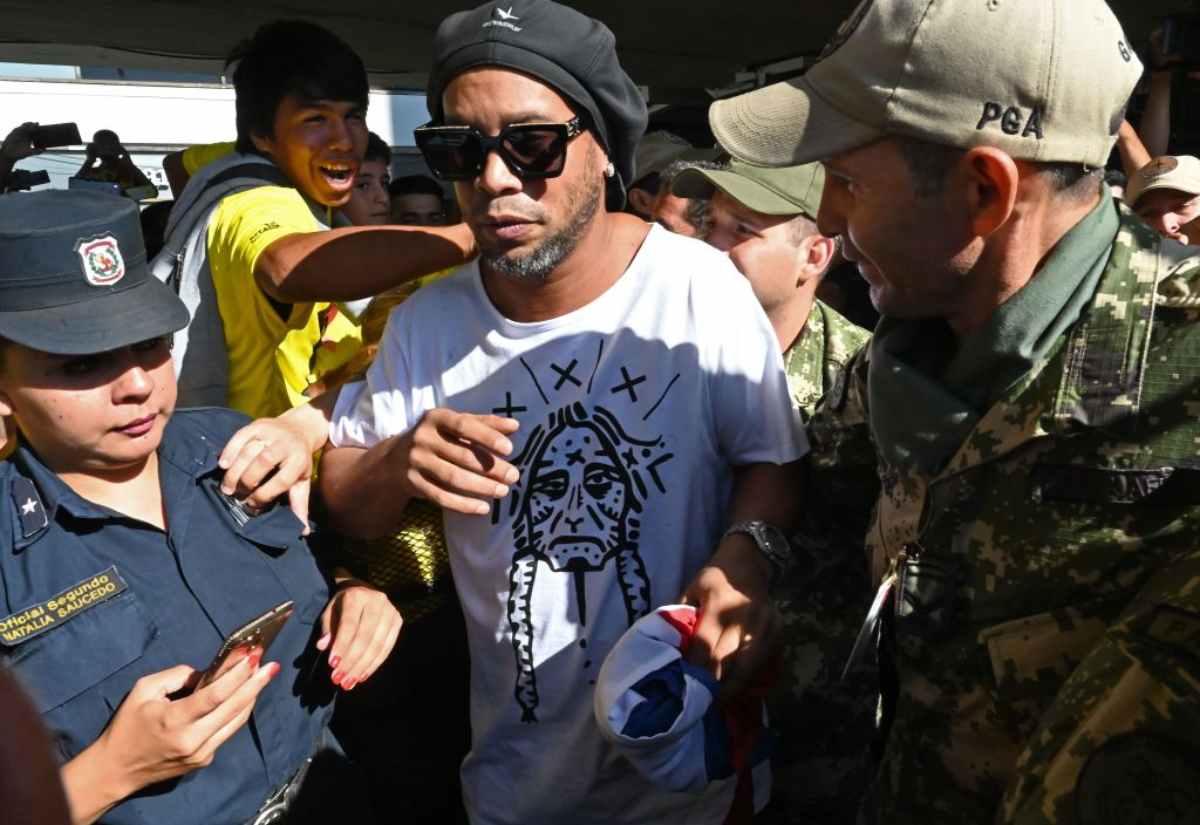 Ronaldinho nuovamente arrestato in Paraguay