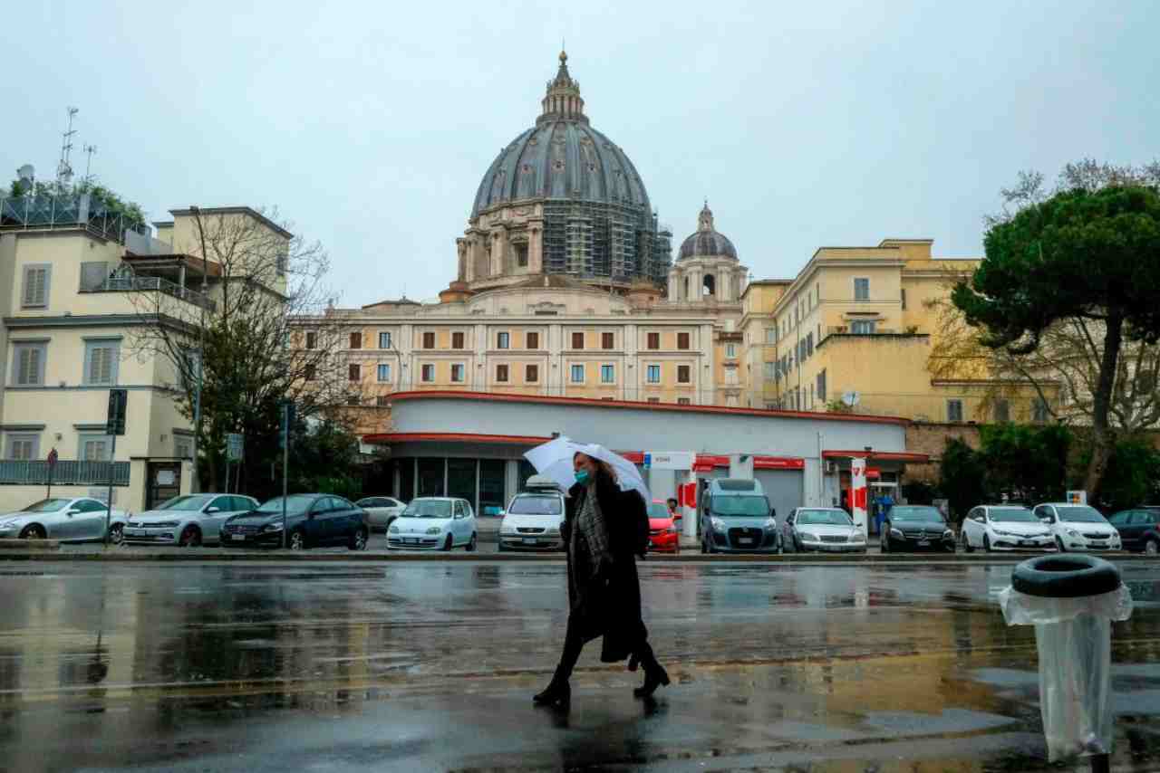 Fase 2 dal 4 maggio: cosa cambia in uffici e mense