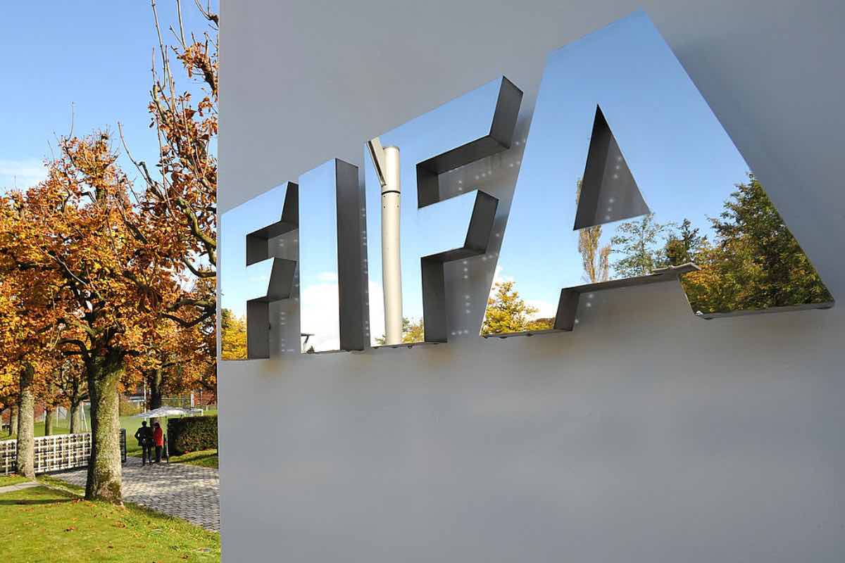 Il medico della Fifa: "Ingiusto far diventare il calcio una priorità"