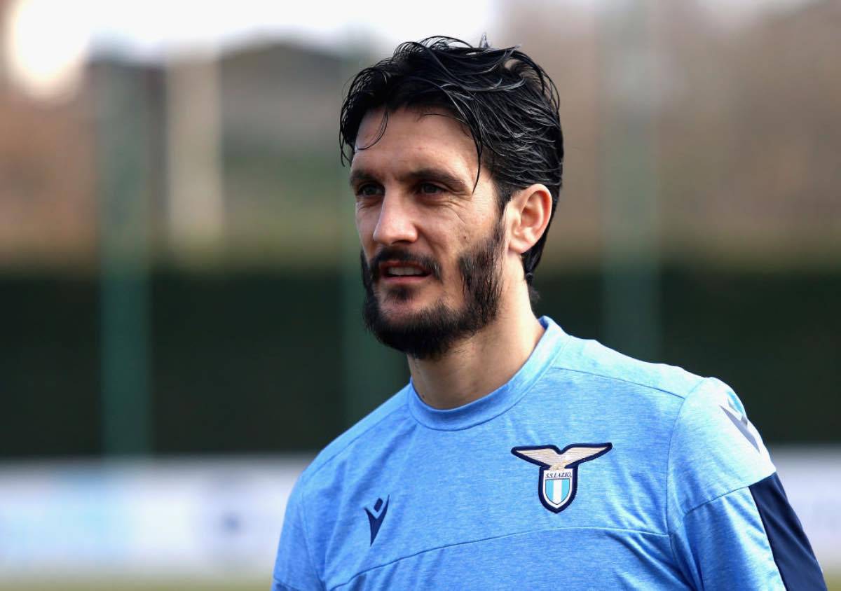 Lazio, Luis Alberto: il brindisi per la fine del Coronavirus e la dedica ai medici