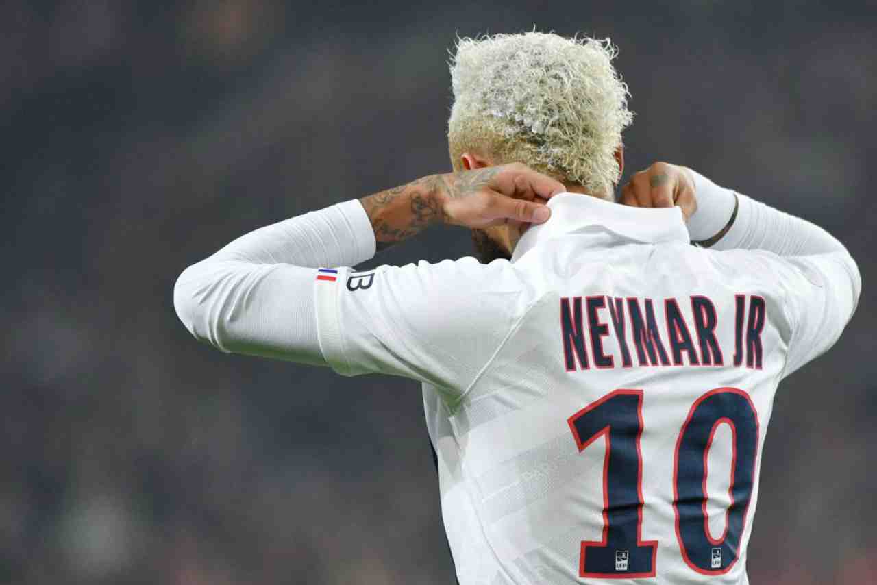 Neymar rompe col PSG: la clausola per tornare al Barcellona