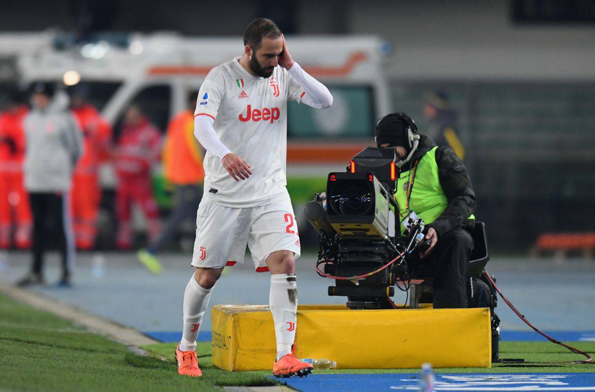 Gonzalo Higuain verso un possibile l'addio alla Juventus (Getty Images)