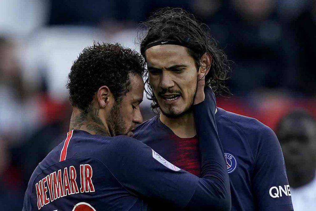 Newcastle, idea Cavani per l'attacco