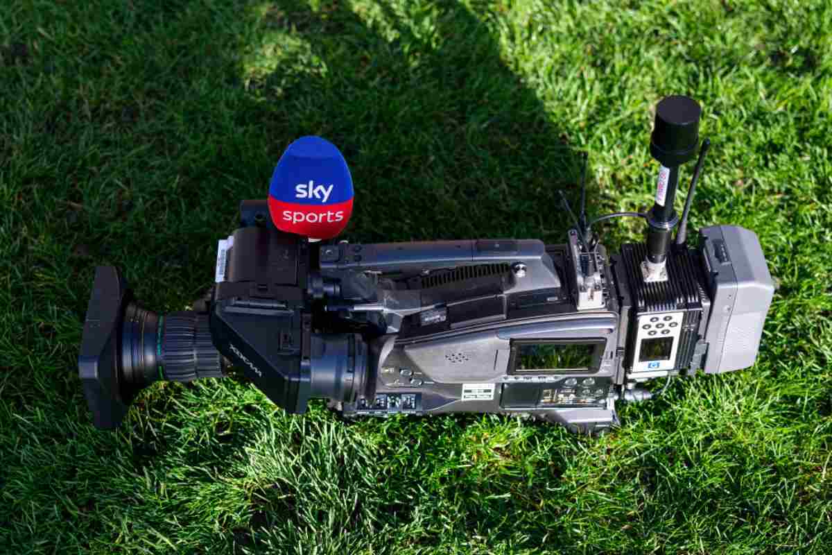 Sky chiede uno "sconto" di almeno 127.5 milioni di euro