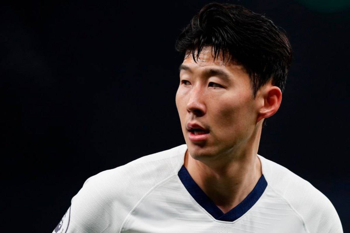 Son Heung-min arruolato con i militari