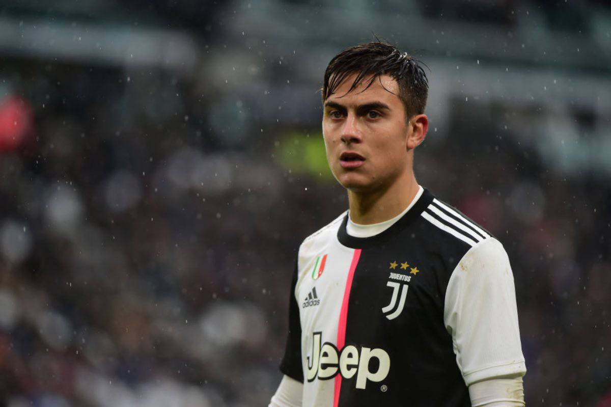 Dybala che show sui social: l'argentino suona con Oriana Sabatini - Video