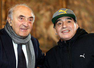 Napoli, l'ex presidente Ferlaino: "La Juve al San Paolo per ripartire? Inimaginabile"