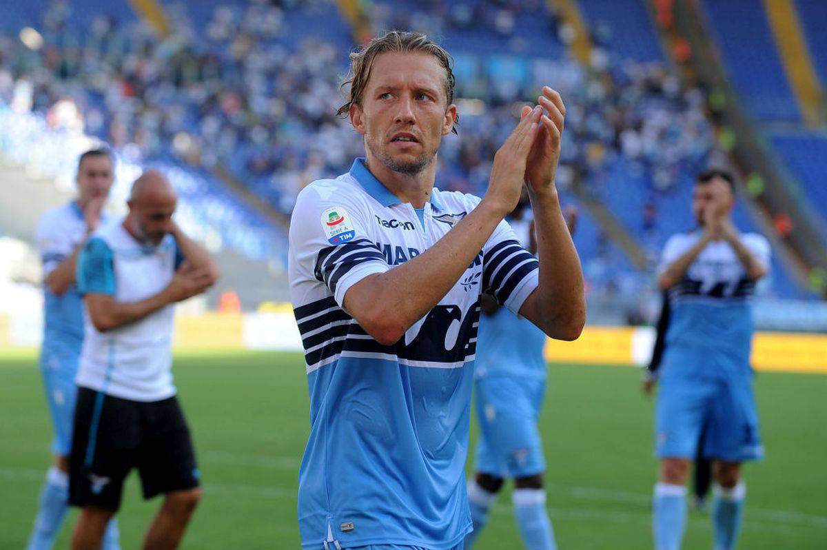 Lazio, Lucas Leiva operato al ginocchio: i tempi di recupero