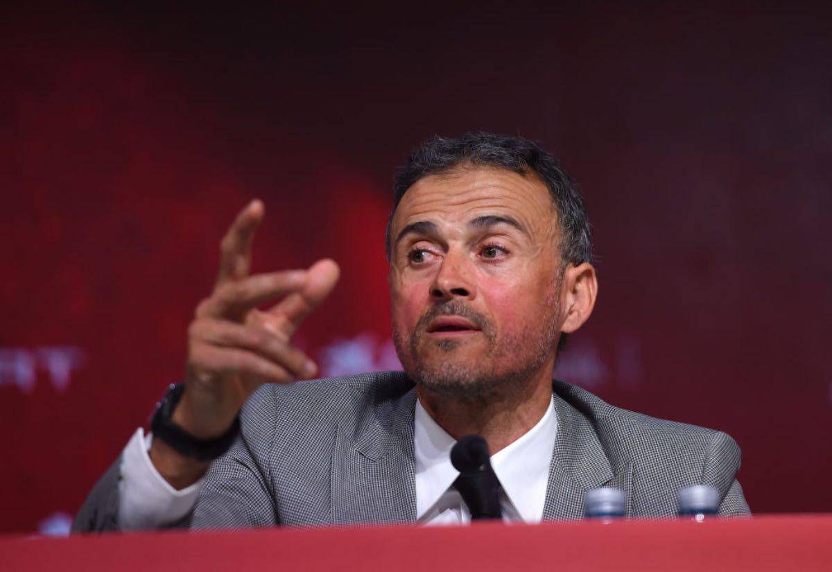 Spagna, Luis Enrique si taglia lo stipendio: rinuncerà a 1.5 milioni