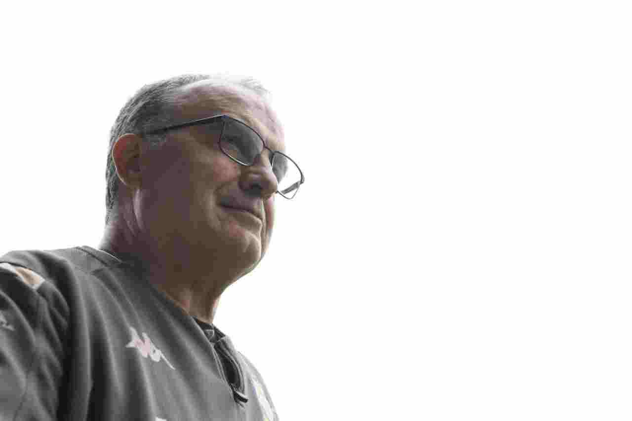 Marcelo Bielsa: Ocampos l'ha paragonato al Professore de La Casa di Carta