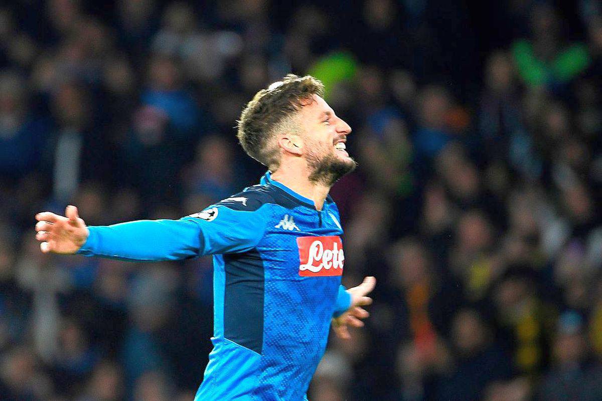 Napoli, tutti vogliono Mertens: arriva un'altra super offerta da un club di A