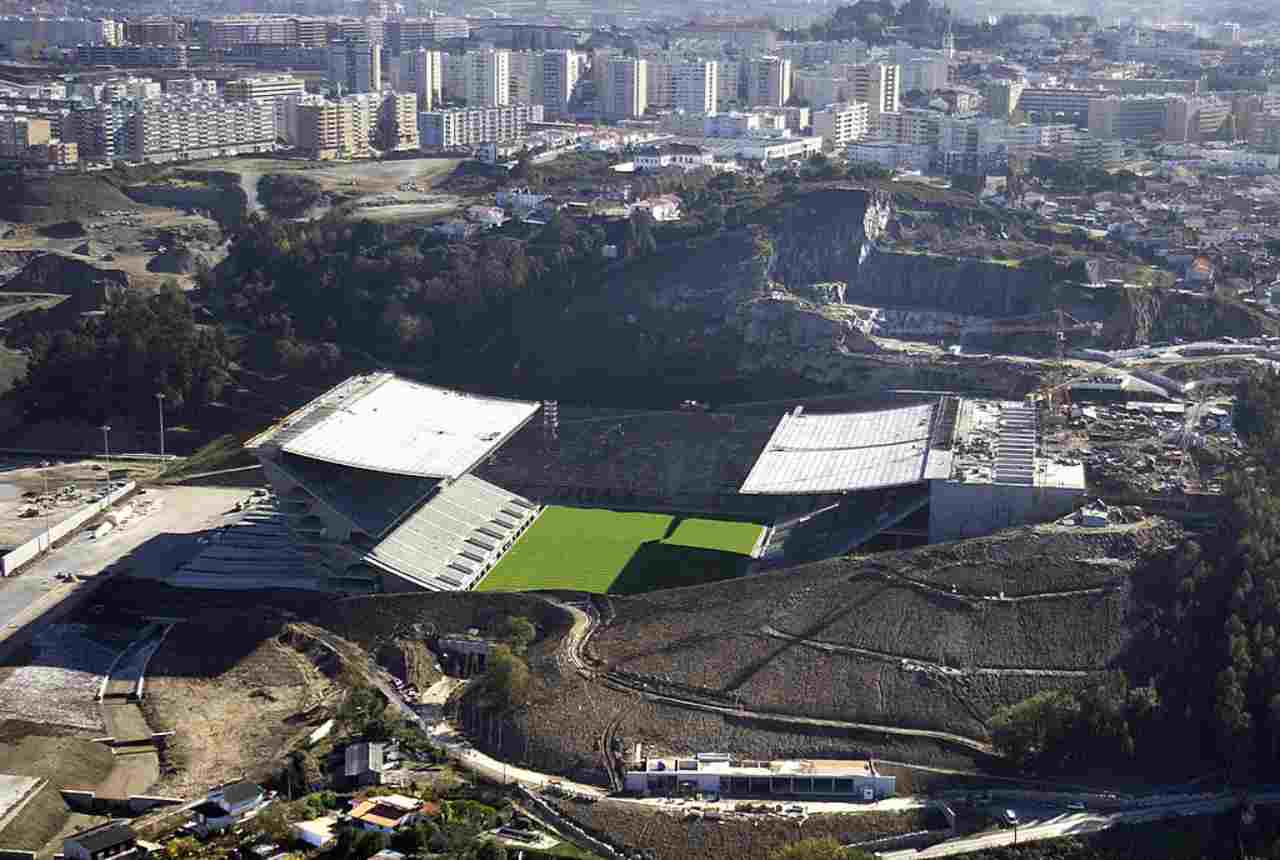 Lo stadio nella roccia, il Comunale di Braga
