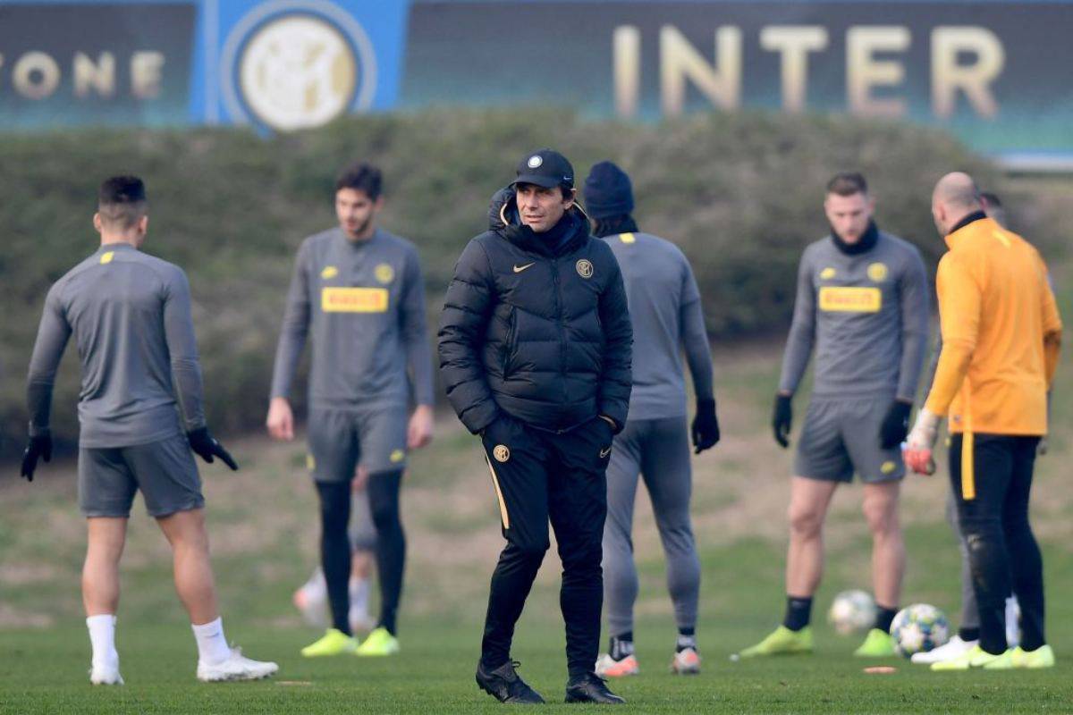 Inter, martedì tutti in campo: squadra al completo