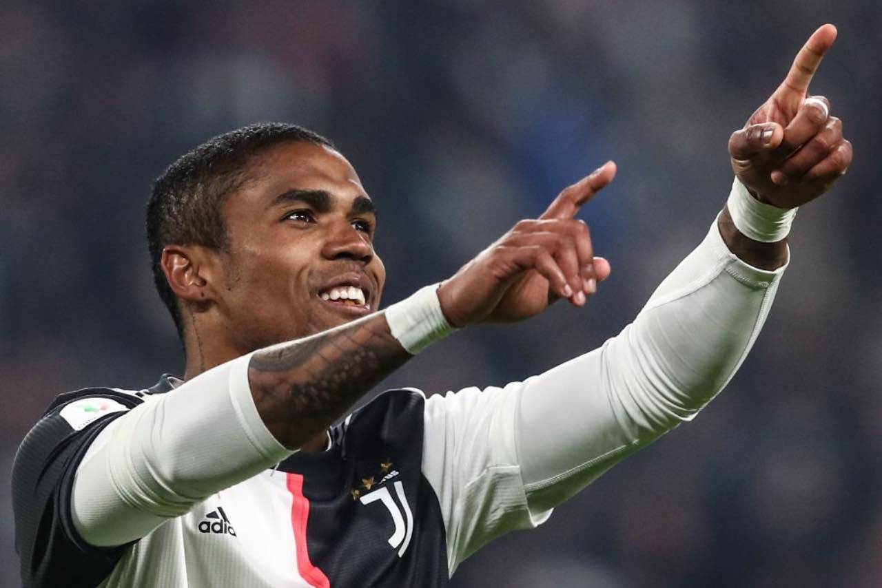 Juve, Douglas Costa in uscita: c'è anche un club spagnolo sulle sue tracce