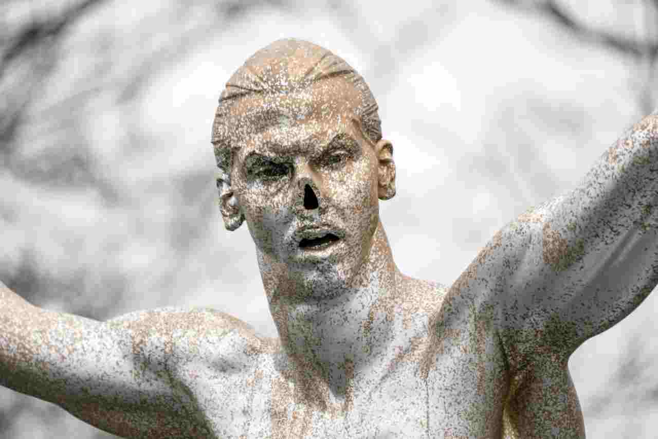 Ibrahimovic, la statua di Malmo verrà spostata: le opzioni