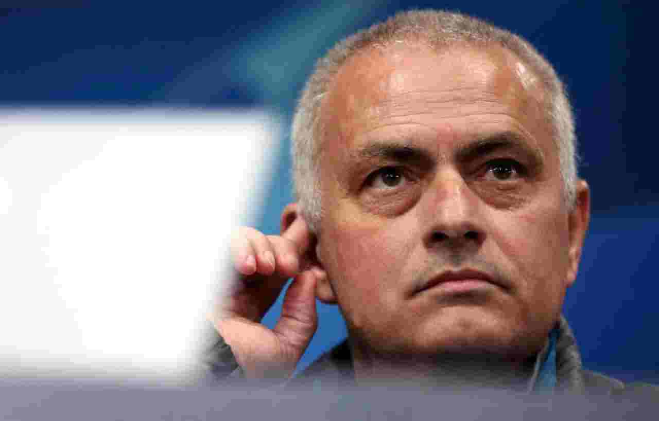 Premier League, Mourinho: "O giochiamo, o guardiamo la Bundesliga"