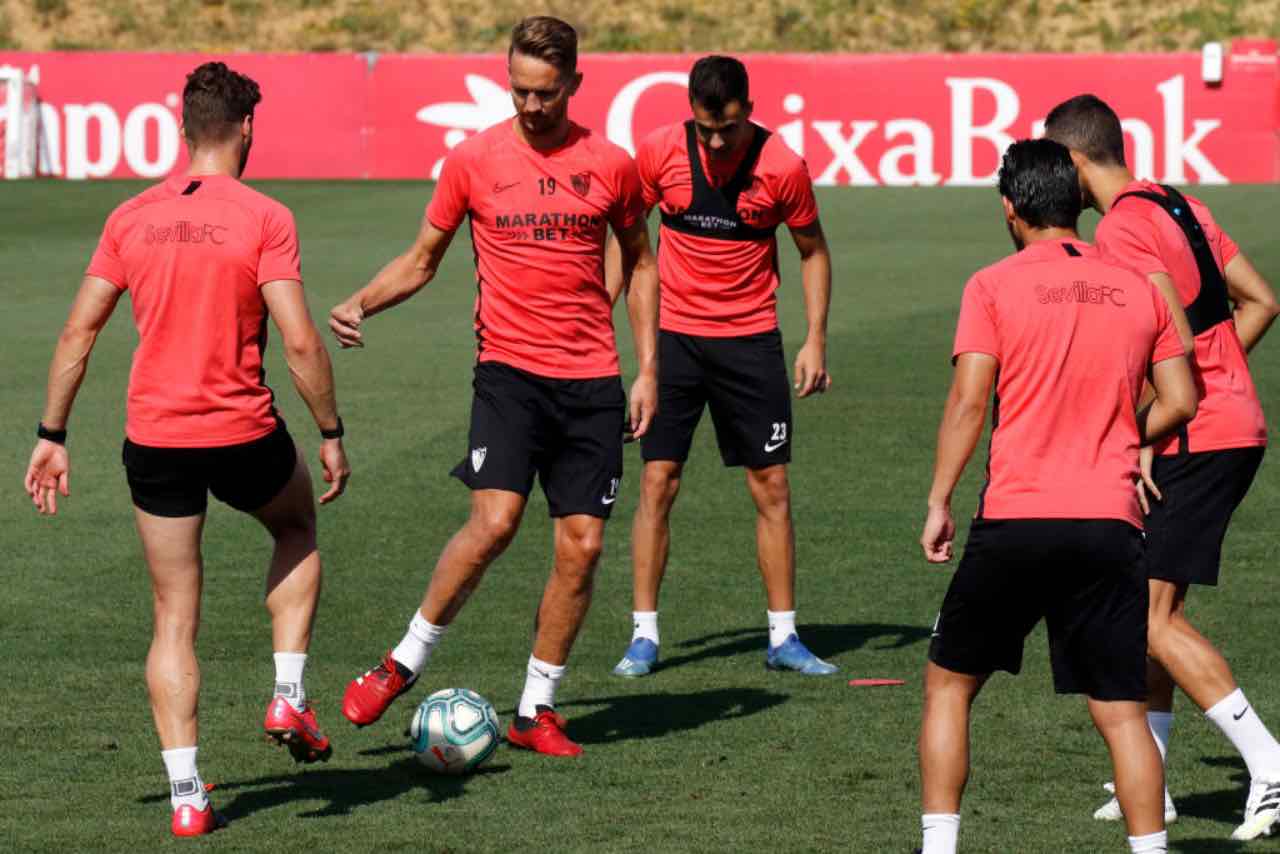 Siviglia, in 4 violano la quarantena: le conseguenze nella Liga (Getty Images)