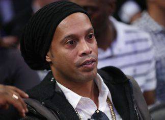 Ronaldinho e l'aneddoto di Scholes: "Volevamo prenderlo a calci"